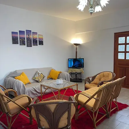 Patritsia Apartment